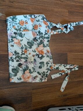 Kittenish Cream Floral Bustier Top with Peach Roses